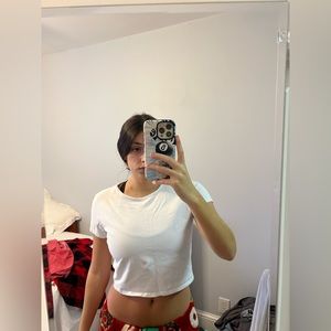 White cropped tee